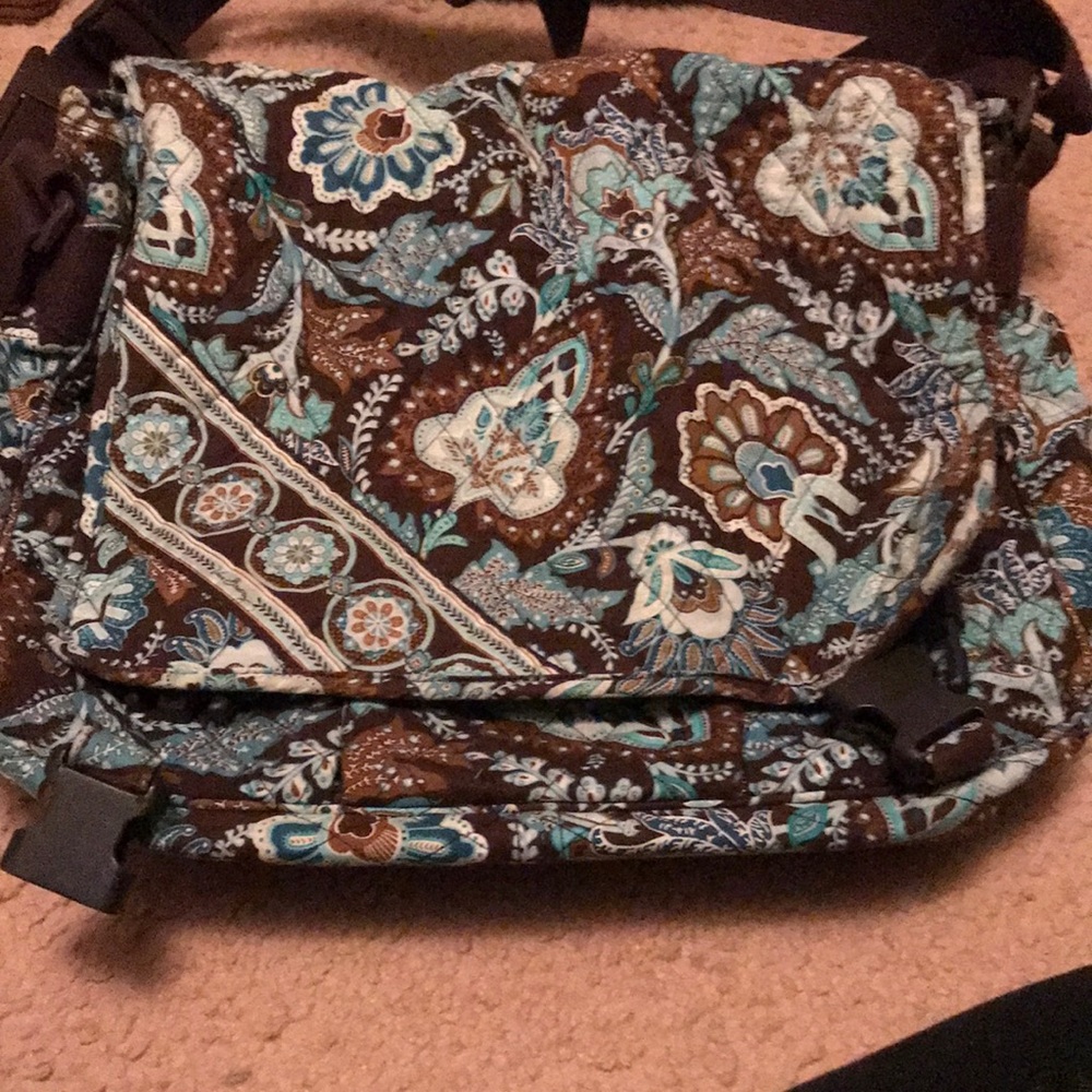 Vera Bradley messenger bag